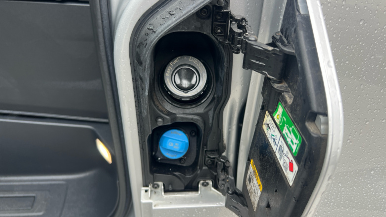 Ford Transit Custom 300 L1 Diesel Fwd 2.0 EcoBlue 136ps H1 Van Limited Auto